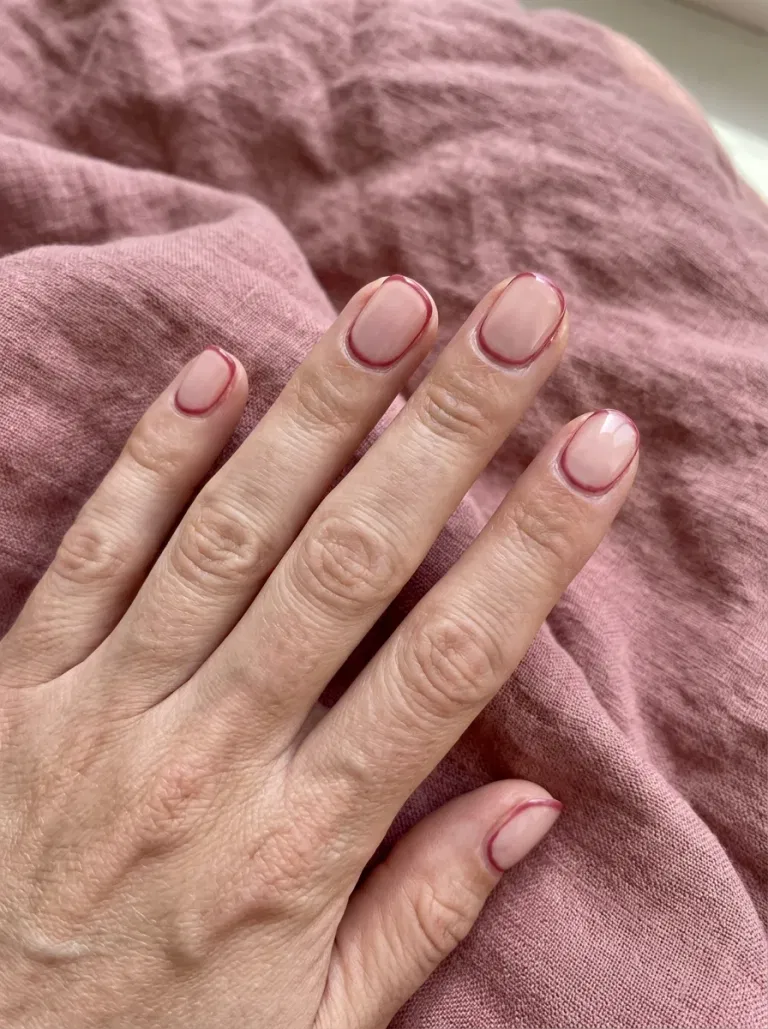 Bare Blush with Berry Outline nail design