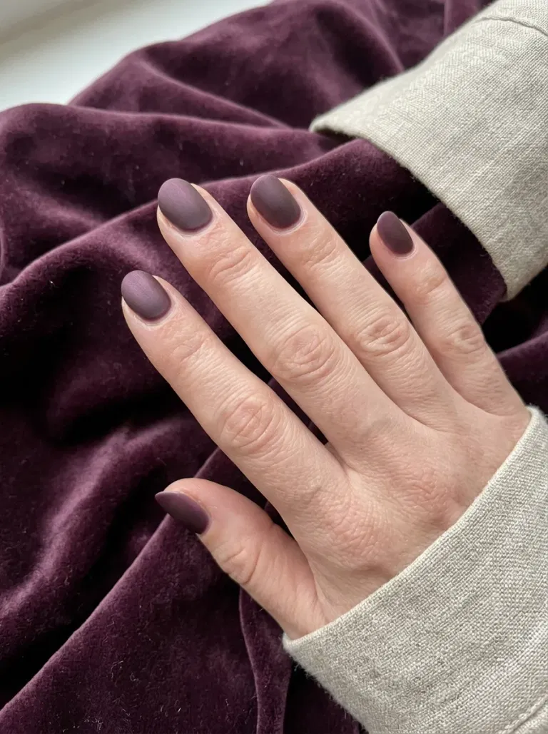 Plum Velvet Oval nail design